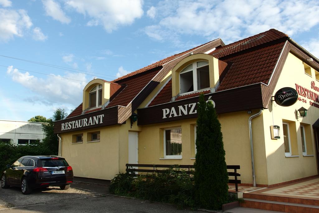 Romantik Étterem - Panzió Tatabánya Exterior foto